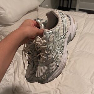 Asics White and Gray Athletic Shoes with Chunky Design